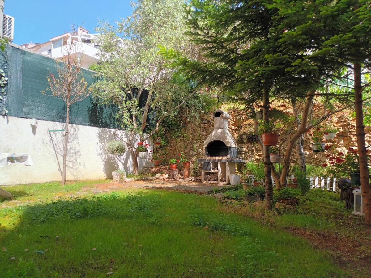 Evergreen Apartment